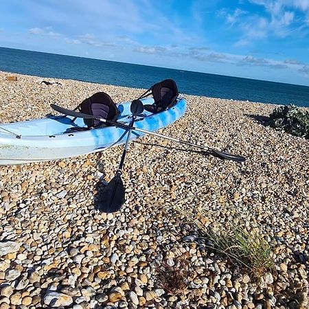 Wow I'M Living On The Beach. Luxury 4 Bed Sleeps 8 Pagham Buitenkant foto