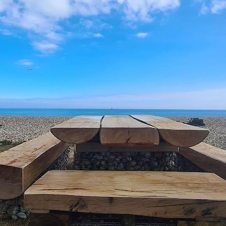 Wow I'M Living On The Beach. Luxury 4 Bed Sleeps 8 Pagham Buitenkant foto
