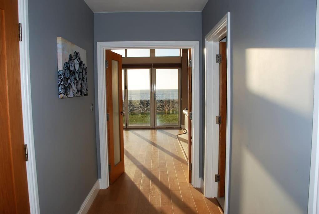 Wow I'M Living On The Beach. Luxury 4 Bed Sleeps 8 Pagham Buitenkant foto