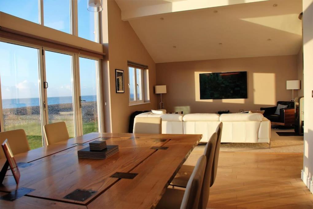 Wow I'M Living On The Beach. Luxury 4 Bed Sleeps 8 Pagham Buitenkant foto